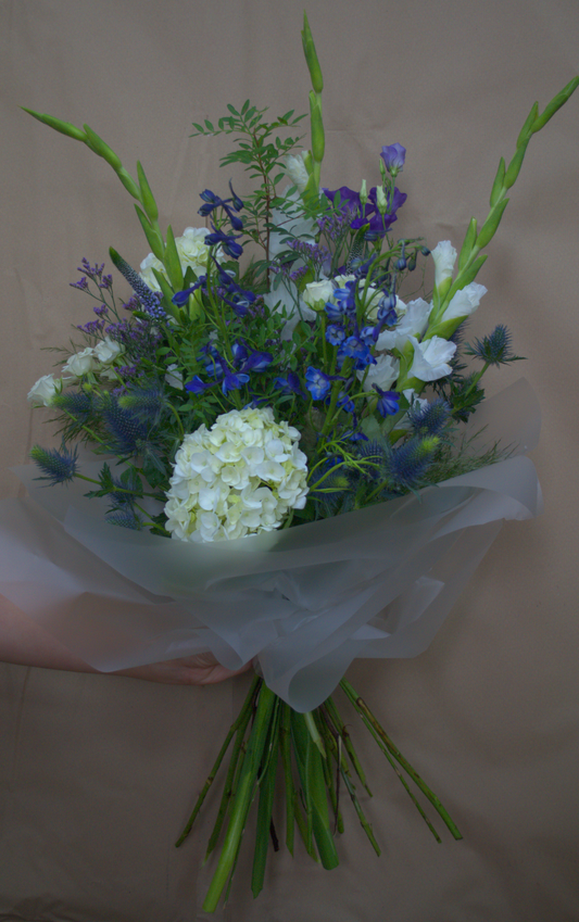 Iona - Quality Flowers from Ann's Flowers - Just £34.95! Shop now at Ann's Flowers