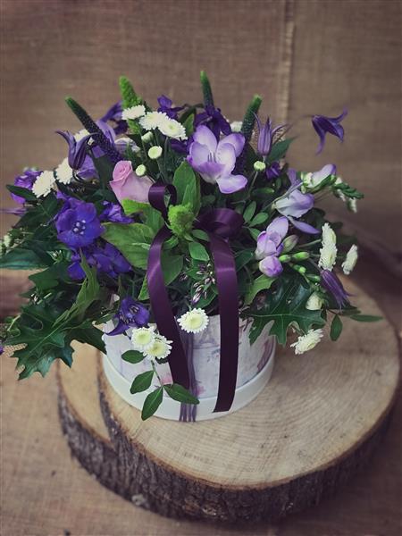 Jules Hatbox - Quality Flowers from Ann's Flowers - Just £36.95! Shop now at Ann's Flowers