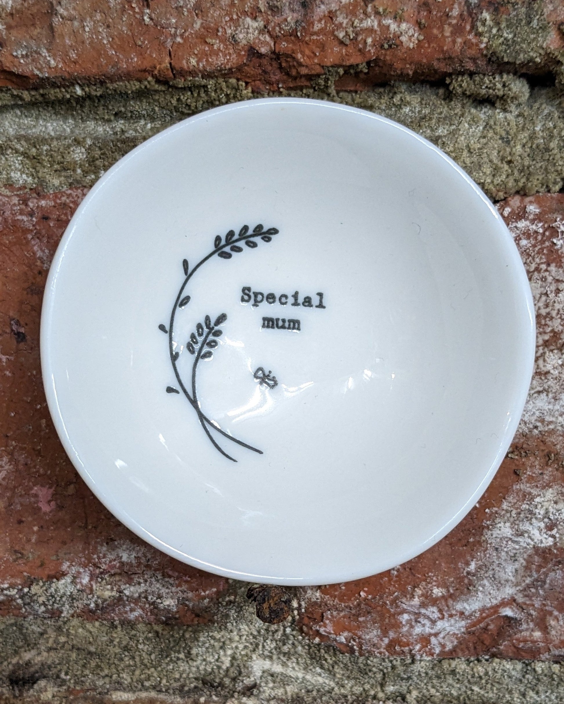 Special mum trinket dish - Quality Flowers from Ann's Flowers - Just £4.99! Shop now at Ann's Flowers