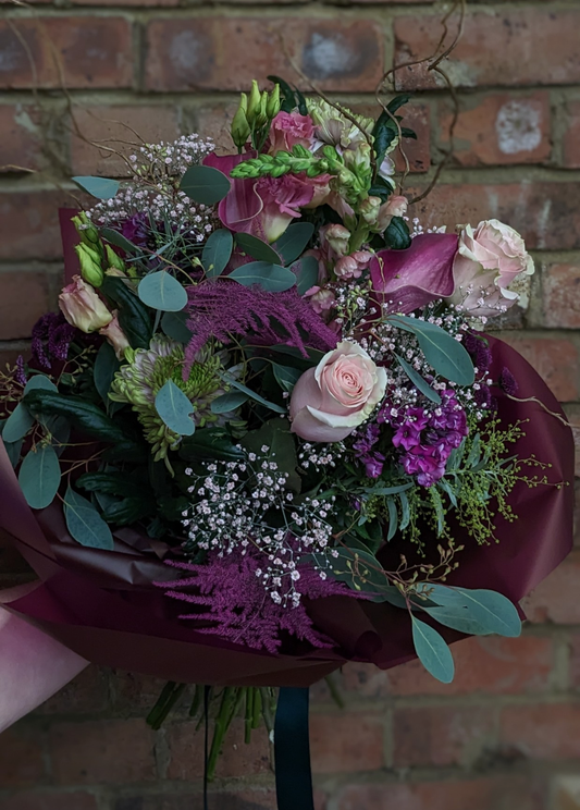 Blossom - Quality Flowers from Ann's Flowers - Just £44.95! Shop now at Ann's Flowers